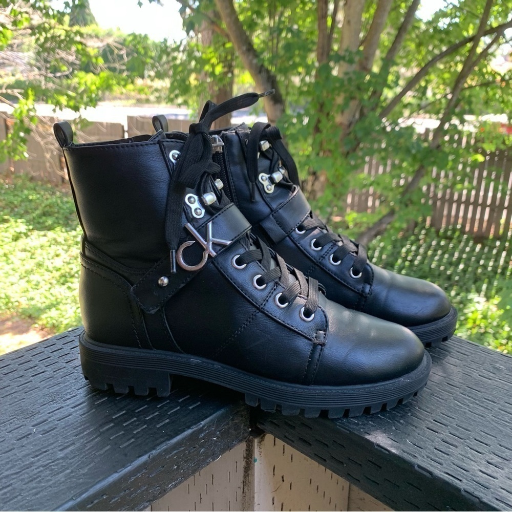 Calvin Klein Women’s Black Gavin Moto Boot Size 5.5